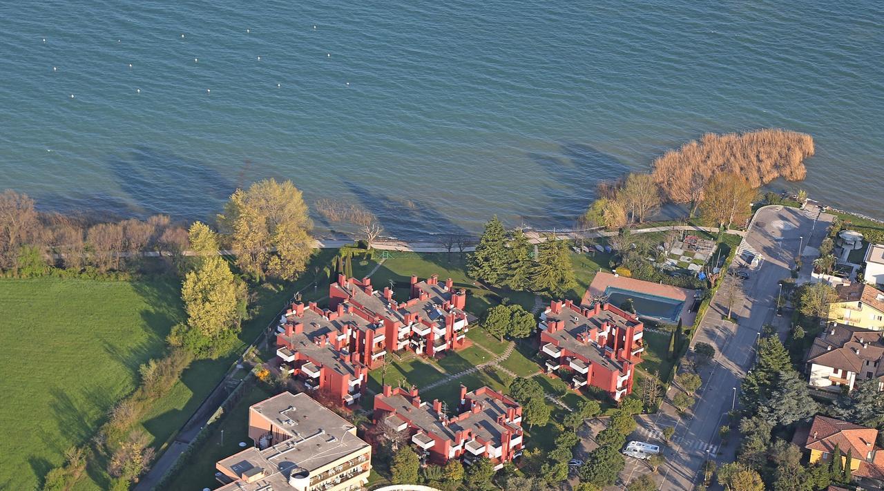 Holiday Sirmione Apartments Kültér fotó