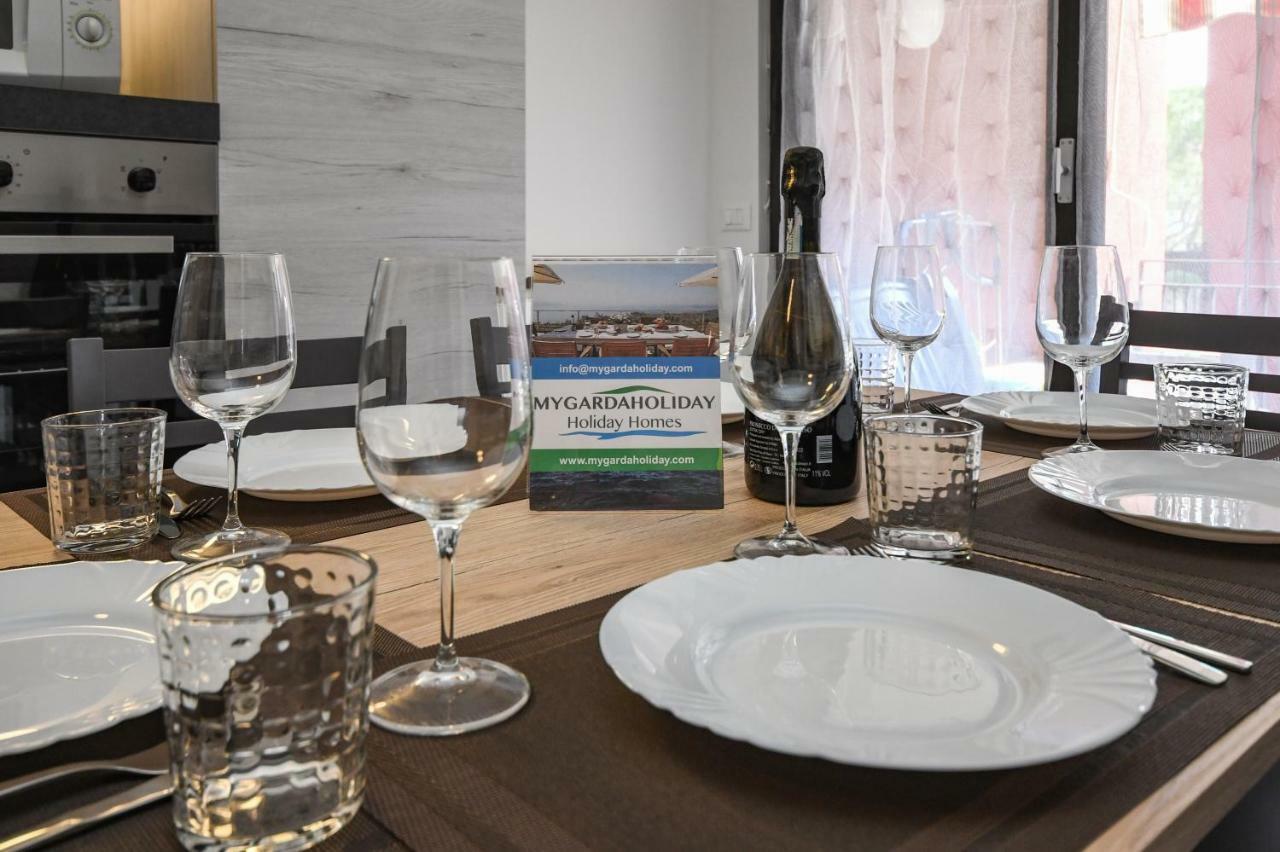 Holiday Sirmione Apartments Kültér fotó
